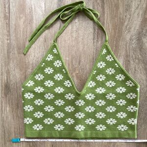 Cotton Candy Green & White Floral Halter Crop Top Size: M